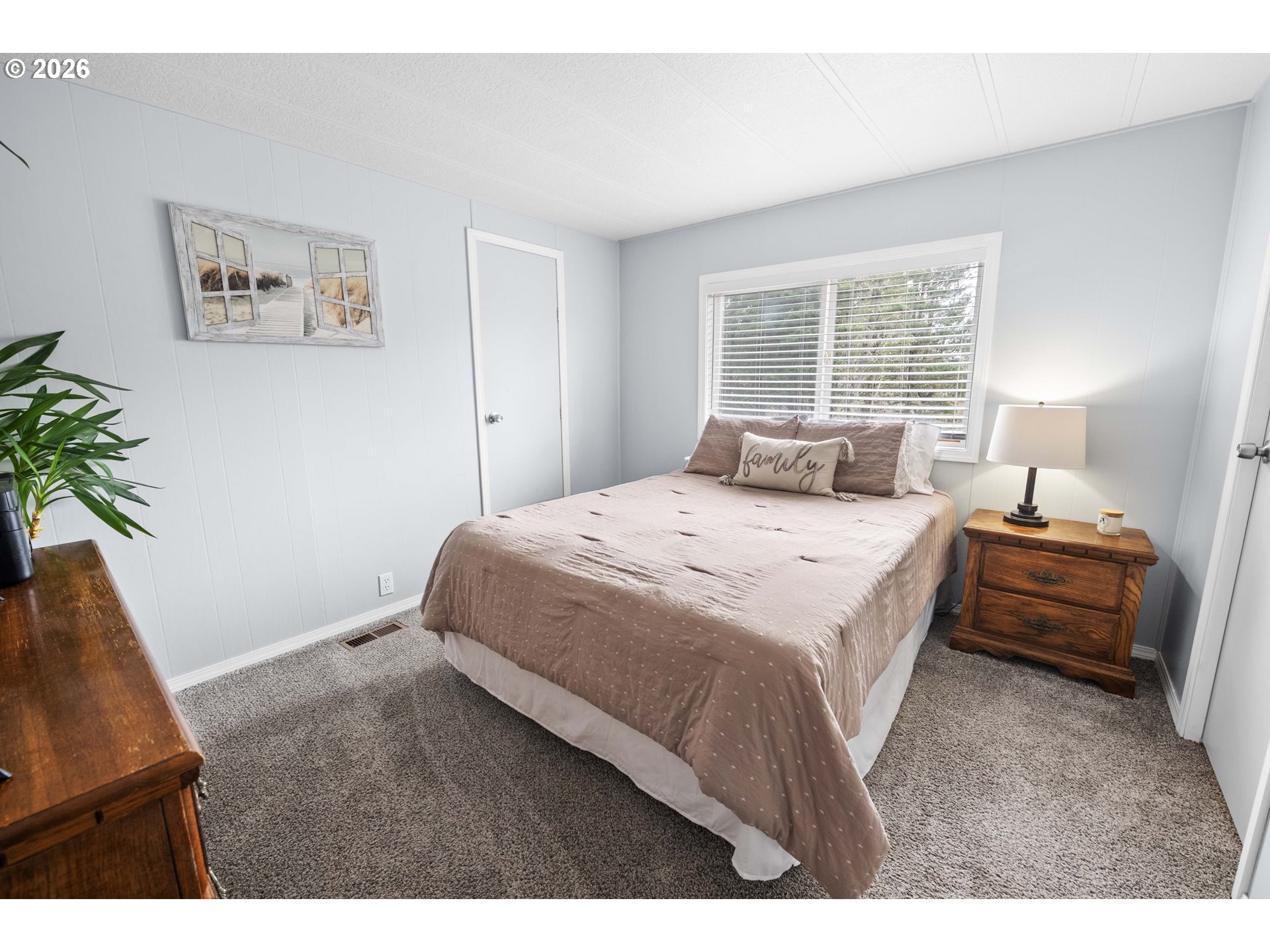 89695 Old Bog Road Warrenton, OR 97146 - Photo 12 of 36 Bedroom