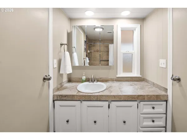 $437,000 | 89695 Old Bog Road, Warrenton, OR 97146