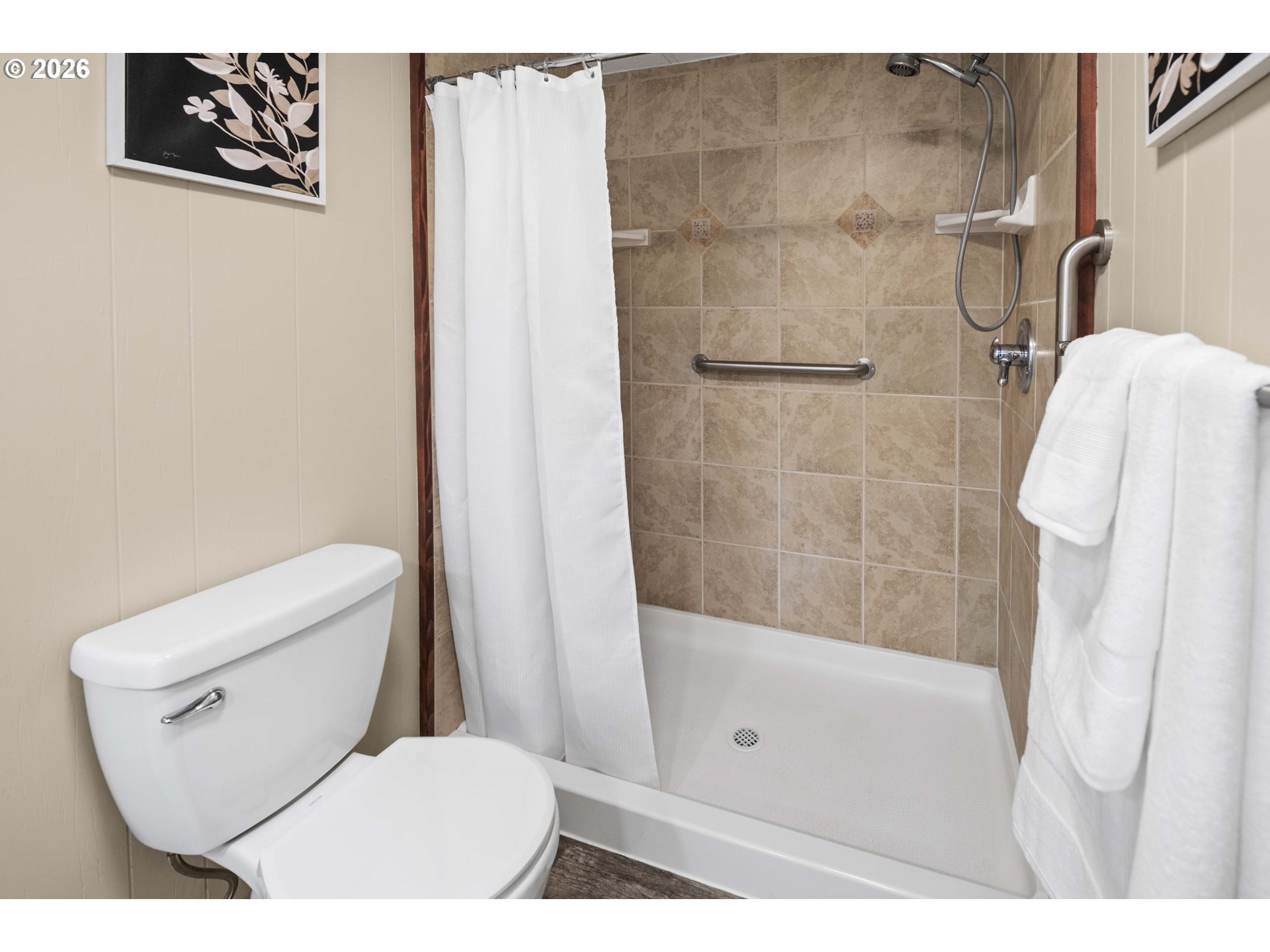 89695 Old Bog Road Warrenton, OR 97146 - Photo 15 of 36 Bathroom