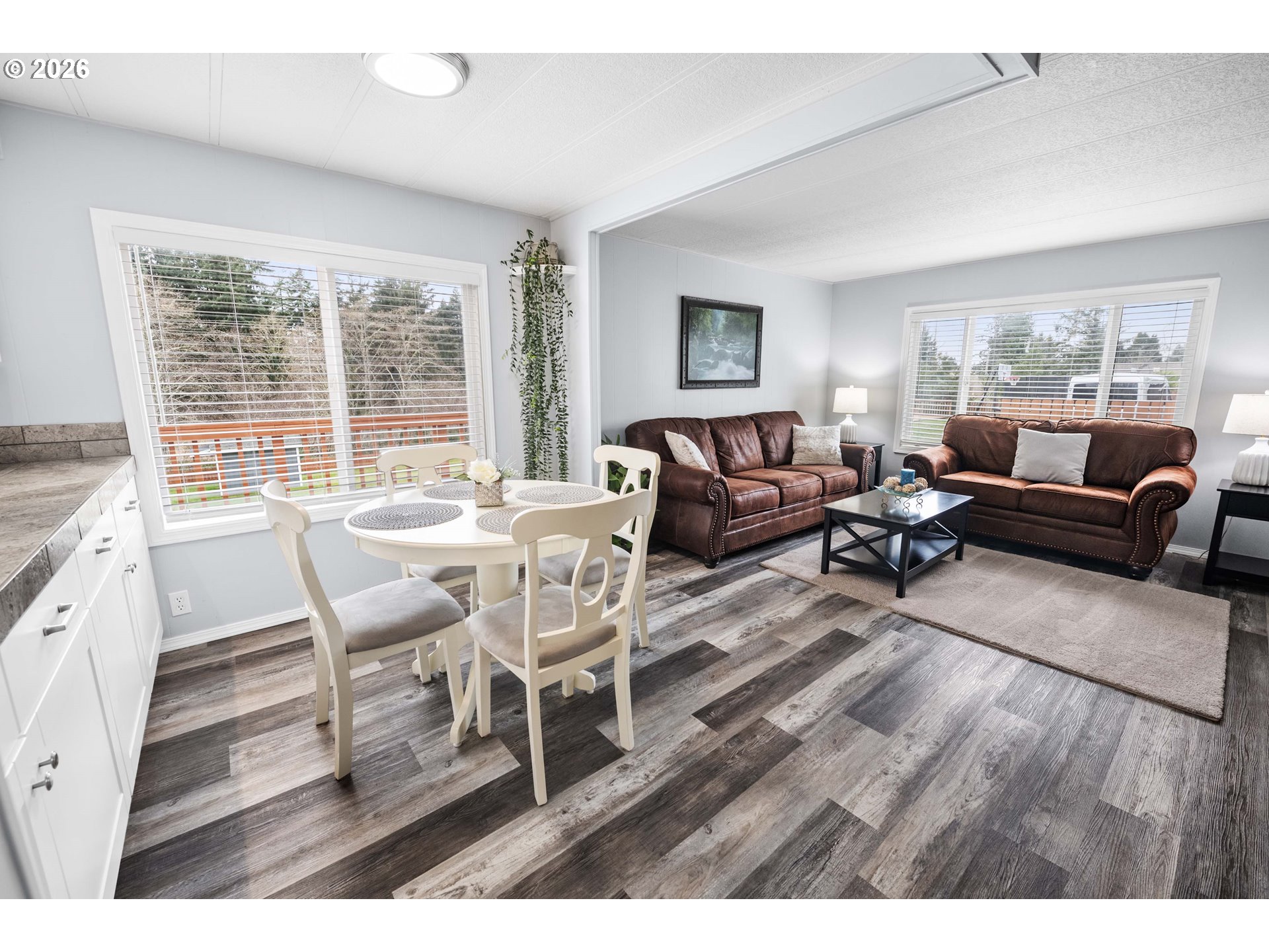 89695 Old Bog Road Warrenton, OR 97146 - Photo 19 of 36 Dining Room