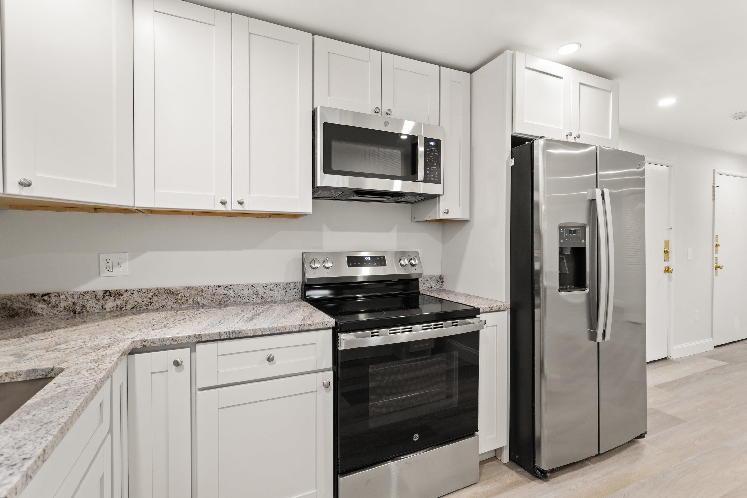 128 Loudon Road, Unit 34R Concord, NH 03301 - Photo 3 of 29