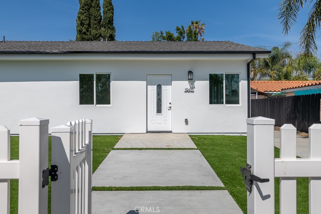 19453 Strathern Street Reseda, CA 91335 - Photo 5 of 28