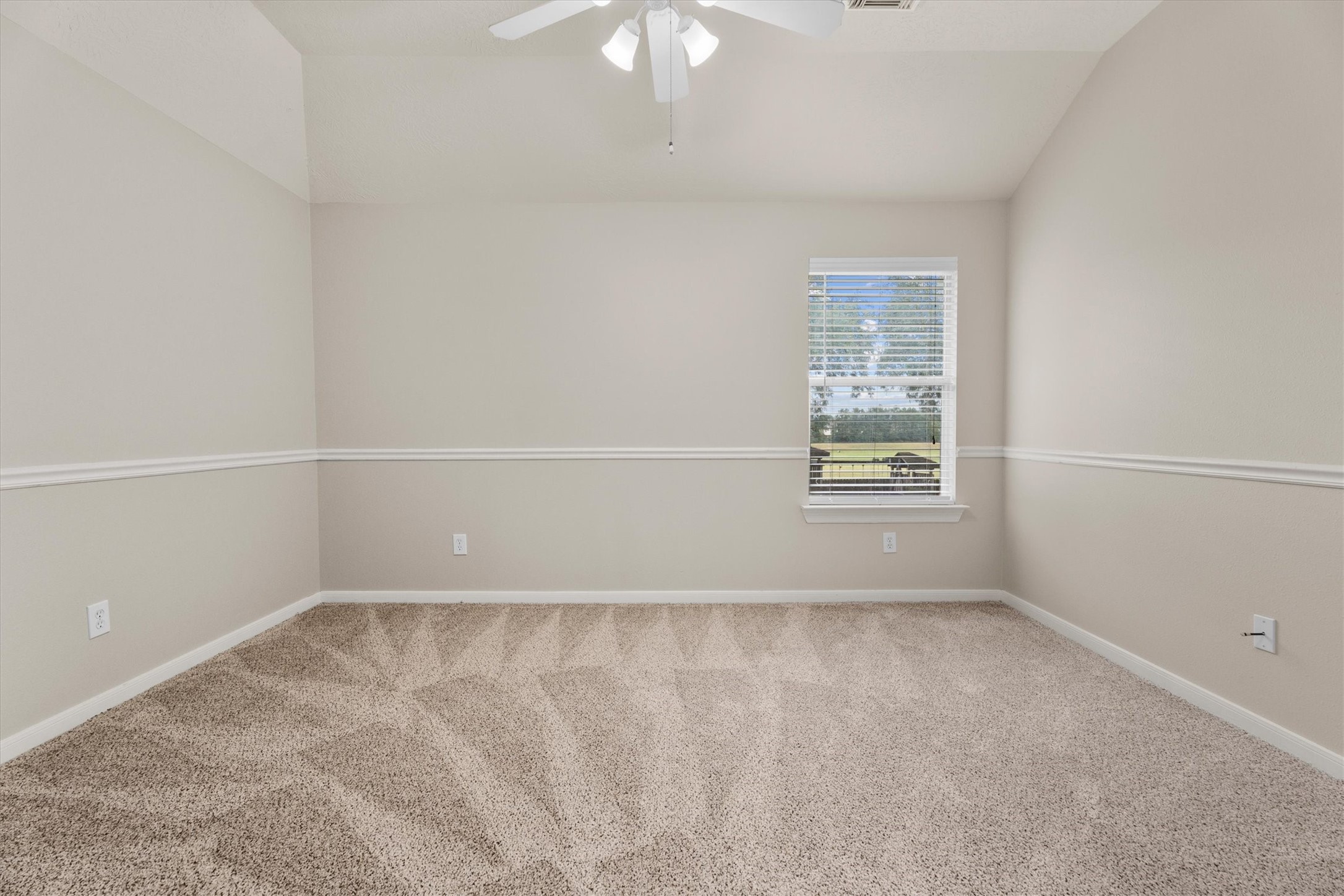 6323 Stone Trail Lane Spring, TX 77379 - Photo 22 of 43 an empty room with a window