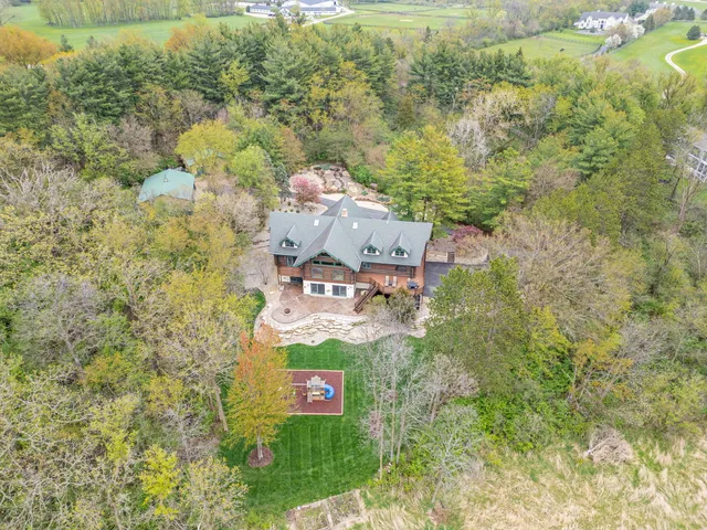 $1,350,000 | 3317 South Country Club Road, Woodstock, IL 60098