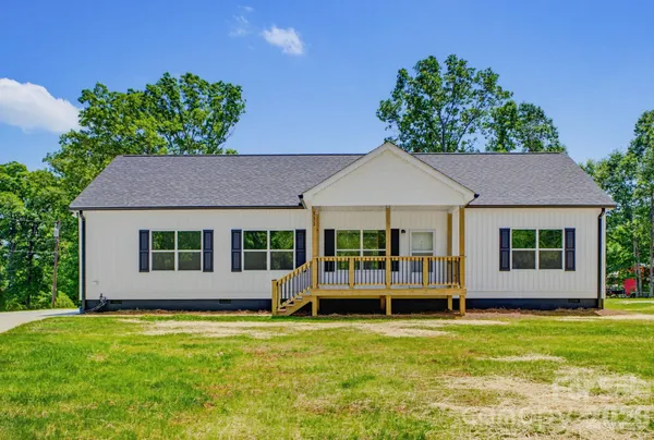$359,000 | 111 Sarah Avenue, Newton, NC 28658