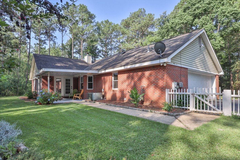 11318 Warm Springs Road Midland, GA 31820 - Photo 26 of 32 REAR RIGHT VIEW