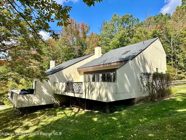 $250,000 | 260 Pines Drive, Unit 89, Roxbury, NY 12421