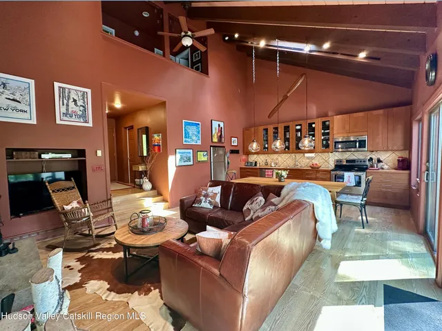 $250,000 | 260 Pines Drive, Unit 89, Roxbury, NY 12421