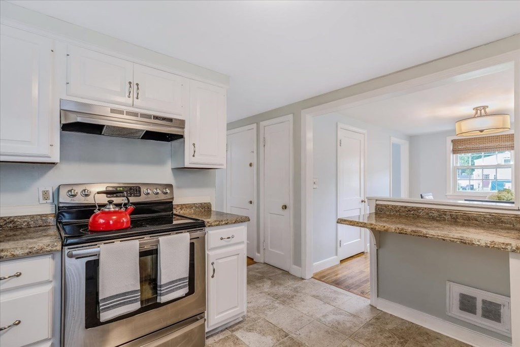 23 Jay Road Norwell, MA 02061 - Photo 5 of 36