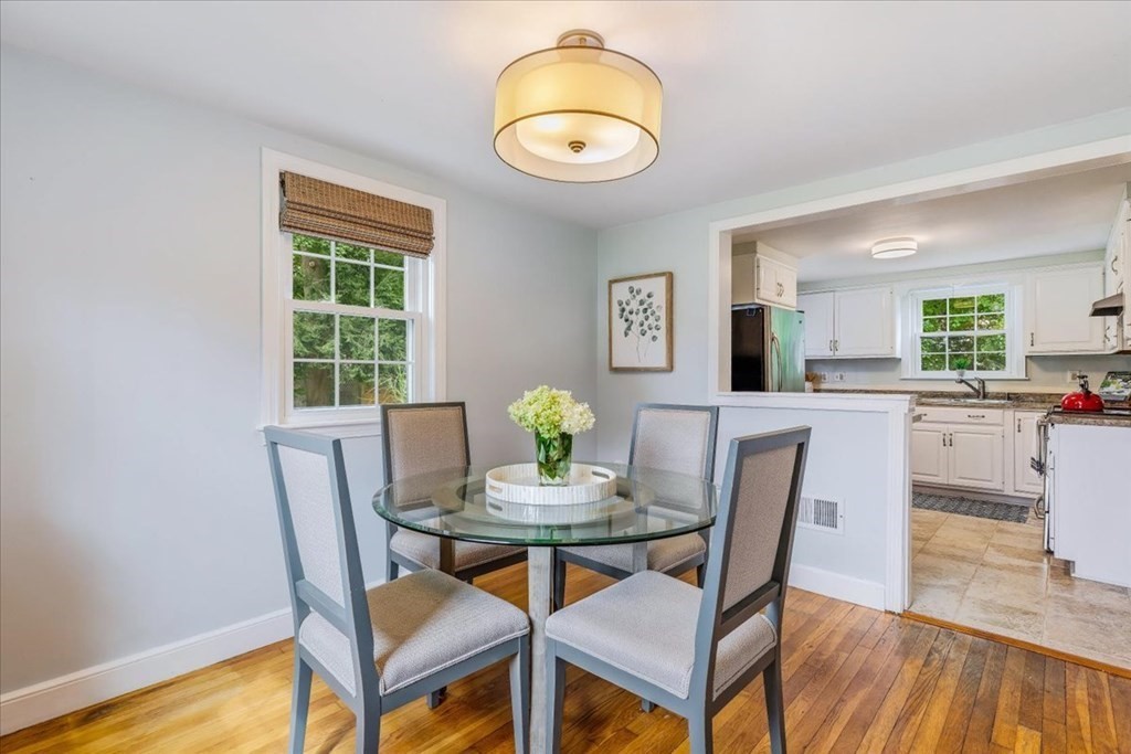 23 Jay Road Norwell, MA 02061 - Photo 7 of 36
