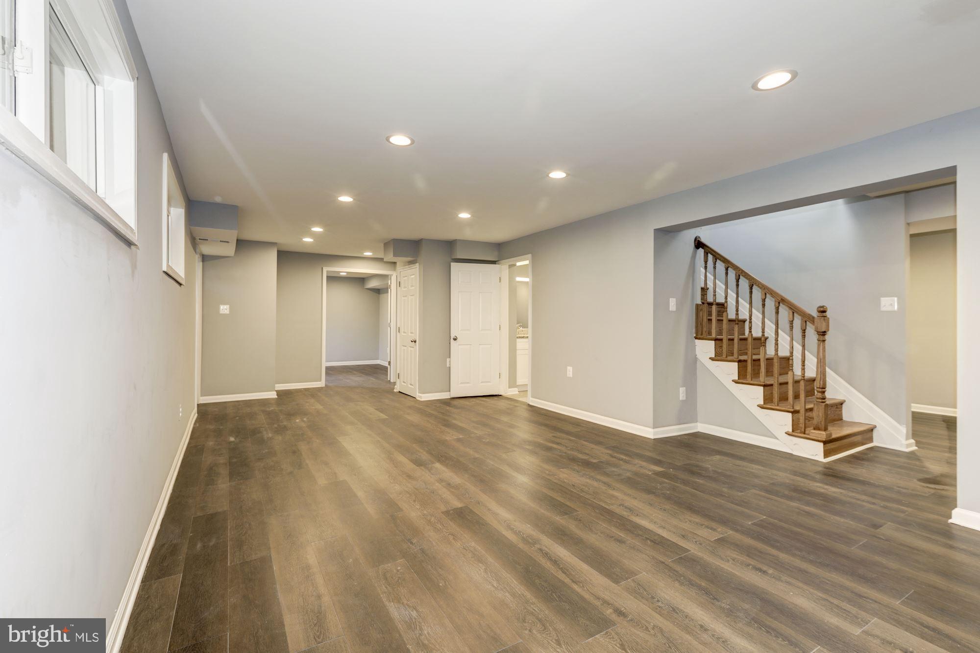 9807 Cherry Tree Lane Silver Spring, MD 20901 - Photo 27 of 46 Spacious Family Room