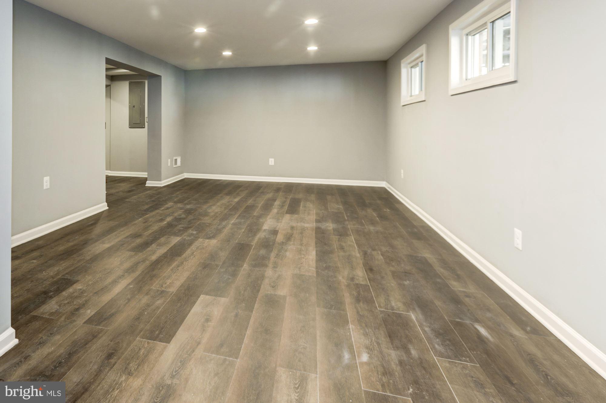 9807 Cherry Tree Lane Silver Spring, MD 20901 - Photo 28 of 46 Family Room