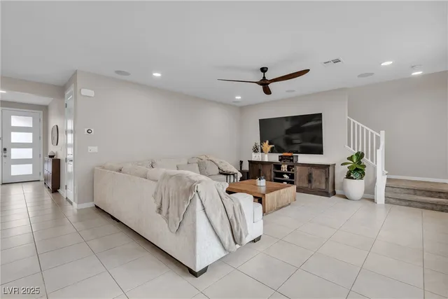 $2,700 | 1309 Azure Jay Avenue, North Las Vegas, NV 89084