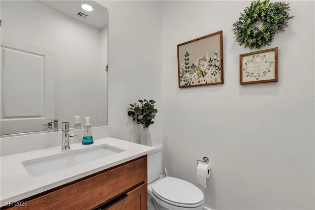 $2,700 | 1309 Azure Jay Avenue, North Las Vegas, NV 89084