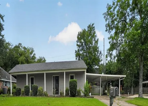 $238,394 | 218 Ormond Oaks Drive, Destrehan, LA 70047