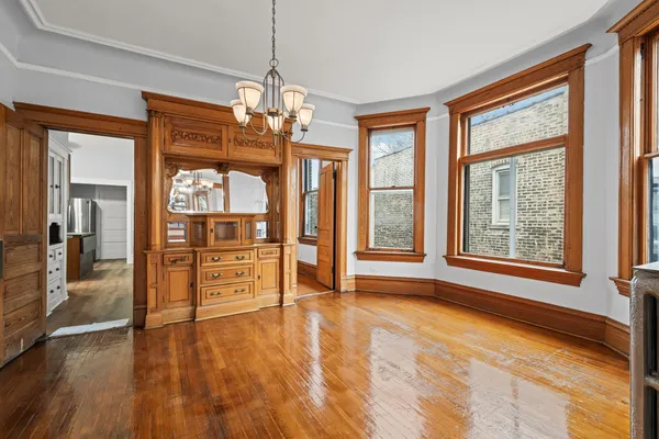 $3,000 | 2120 West Concord Place, Unit 3, Chicago, IL 60647