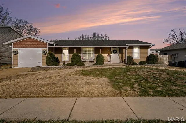 $300,000 | 1321 Green Mist Drive, Fenton, MO 63026