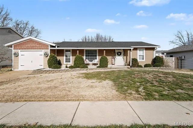 $300,000 | 1321 Green Mist Drive, Fenton, MO 63026