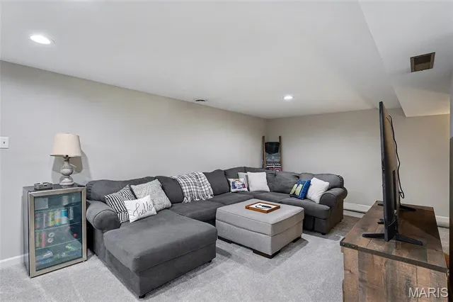 $300,000 | 1321 Green Mist Drive, Fenton, MO 63026