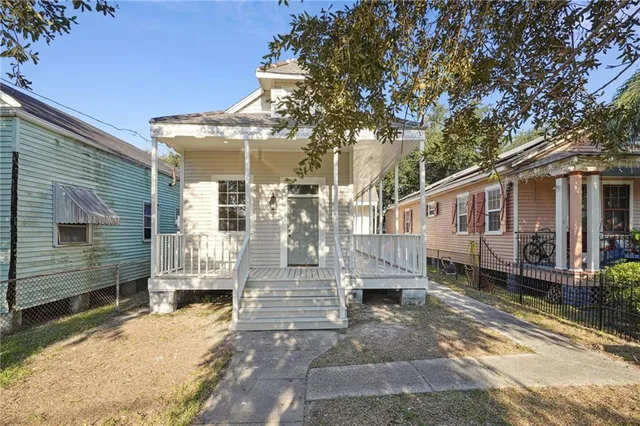 $1,575 | 360 Sala Avenue, Westwego, LA 70094