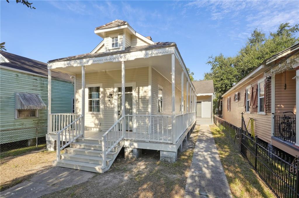 360 Sala Avenue Westwego, LA 70094 - Photo 4 of 23