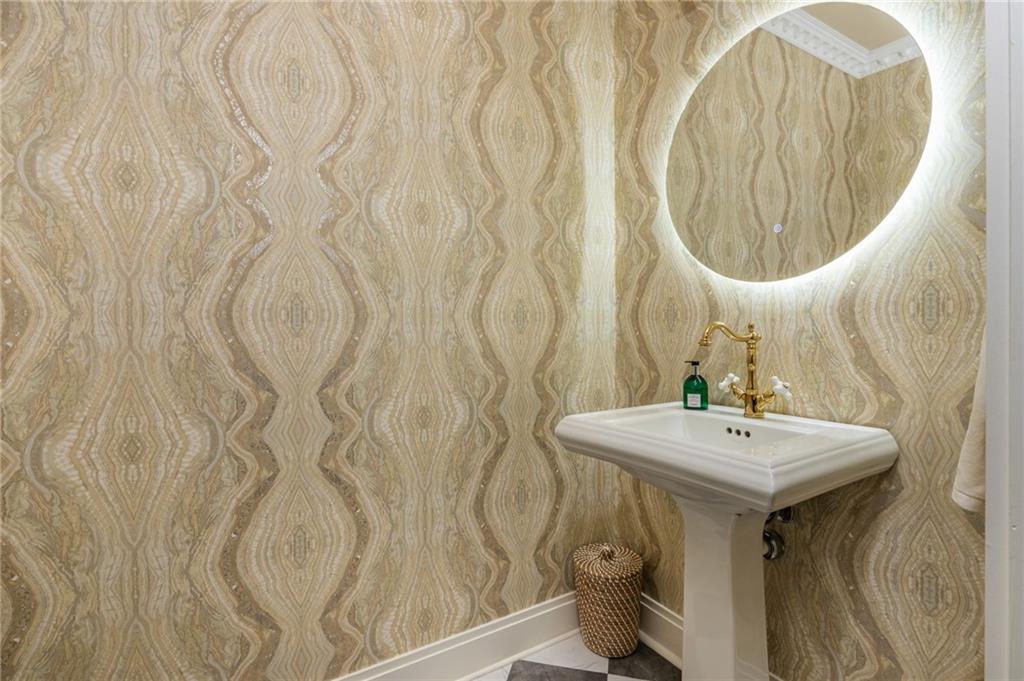 905 Juniper Street Northeast, Unit 705 Atlanta, GA 30309 - Photo 33 of 62