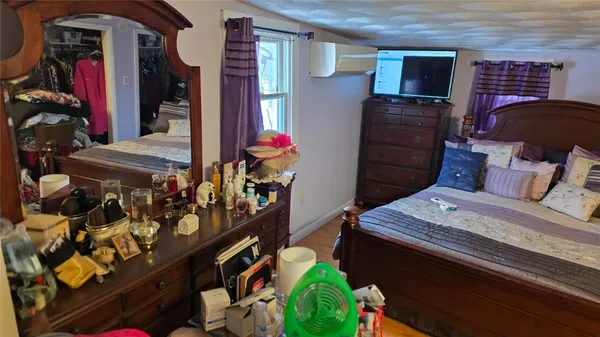 $574,999 | 283 Palmer Avenue, Warwick, RI 02889