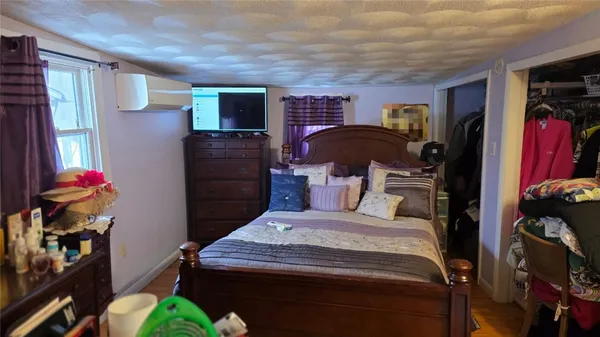 $574,999 | 283 Palmer Avenue, Warwick, RI 02889