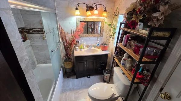 $574,999 | 283 Palmer Avenue, Warwick, RI 02889