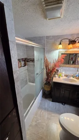 $574,999 | 283 Palmer Avenue, Warwick, RI 02889