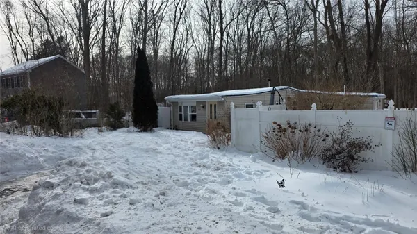 $574,999 | 283 Palmer Avenue, Warwick, RI 02889