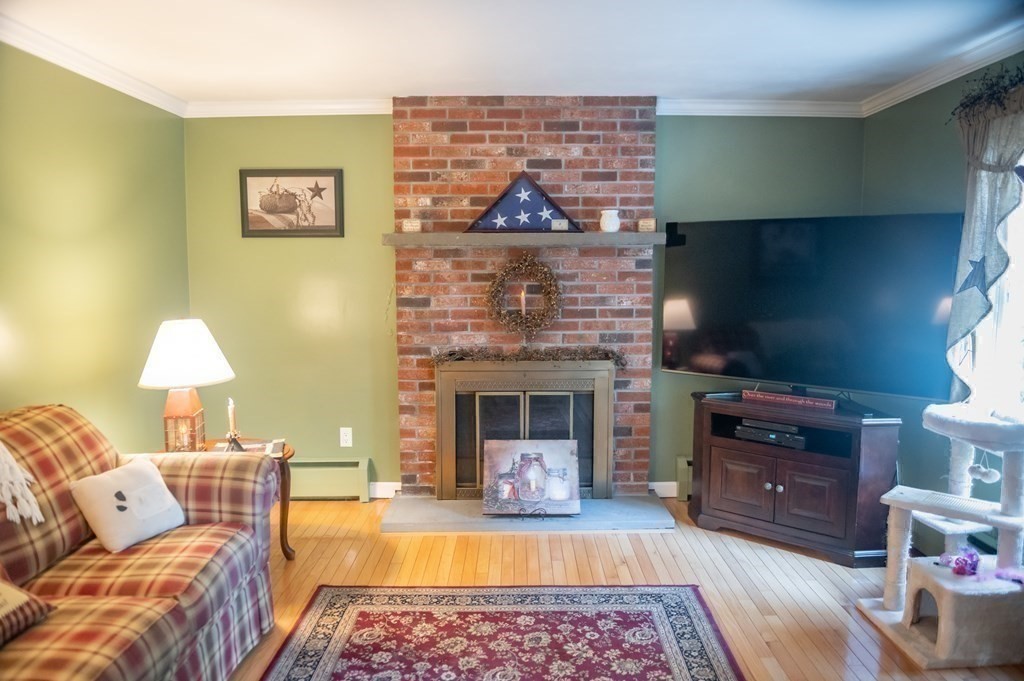 160 Prescott Road Northbridge, MA 01588 - Photo 21 of 36