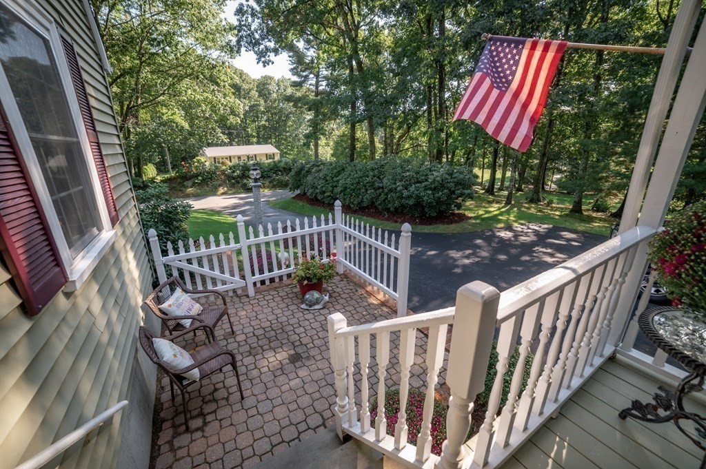 160 Prescott Road Northbridge, MA 01588 - Photo 9 of 36