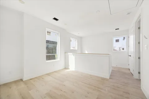 $625,000 | 1032 West 17th Street, Unit A, Houston, TX 77008