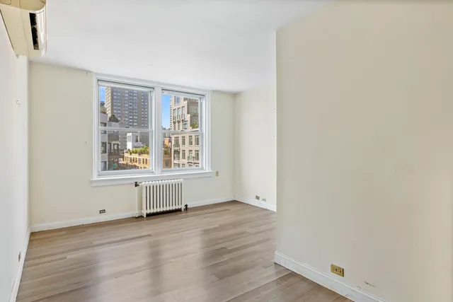 $5,250,000 | 1 East End Avenue, Unit PHC | Upper East Side