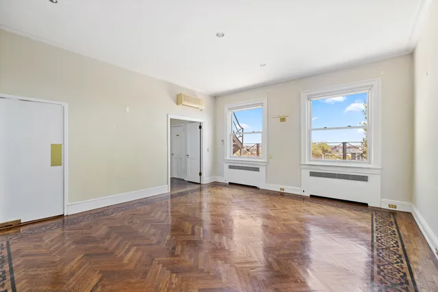 $5,250,000 | 1 East End Avenue, Unit PHC | Upper East Side