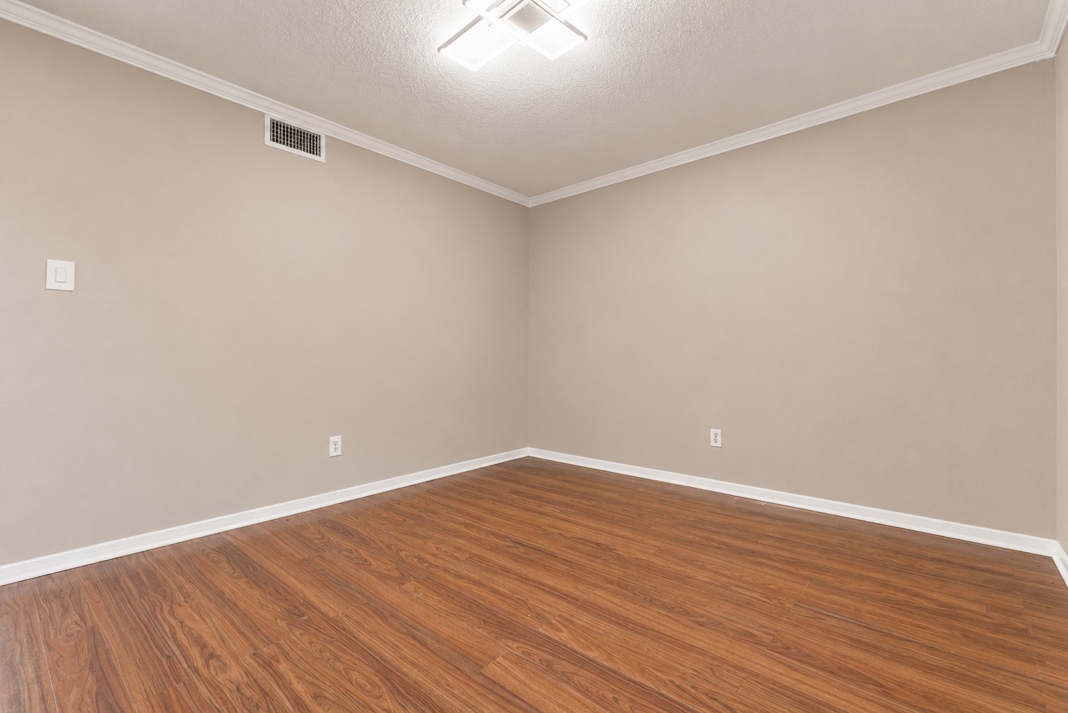 7140 South Dairy Ashford Road Houston, TX 77072 - Photo 8 of 26