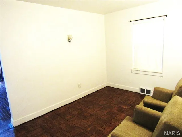 $105,000 | 1540 Highland Avenue, Alton, IL 62002