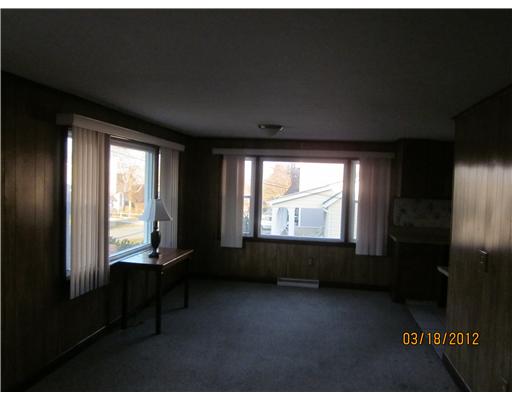 59 What Cheer Road Narragansett, RI 02882 - Photo 2 of 14 Living Room.