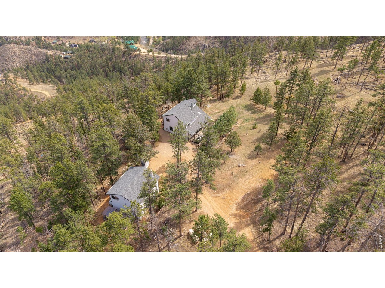 842 Unger Mountain Road Bellvue, CO 80512 - Photo 37 of 45 a open area of a house