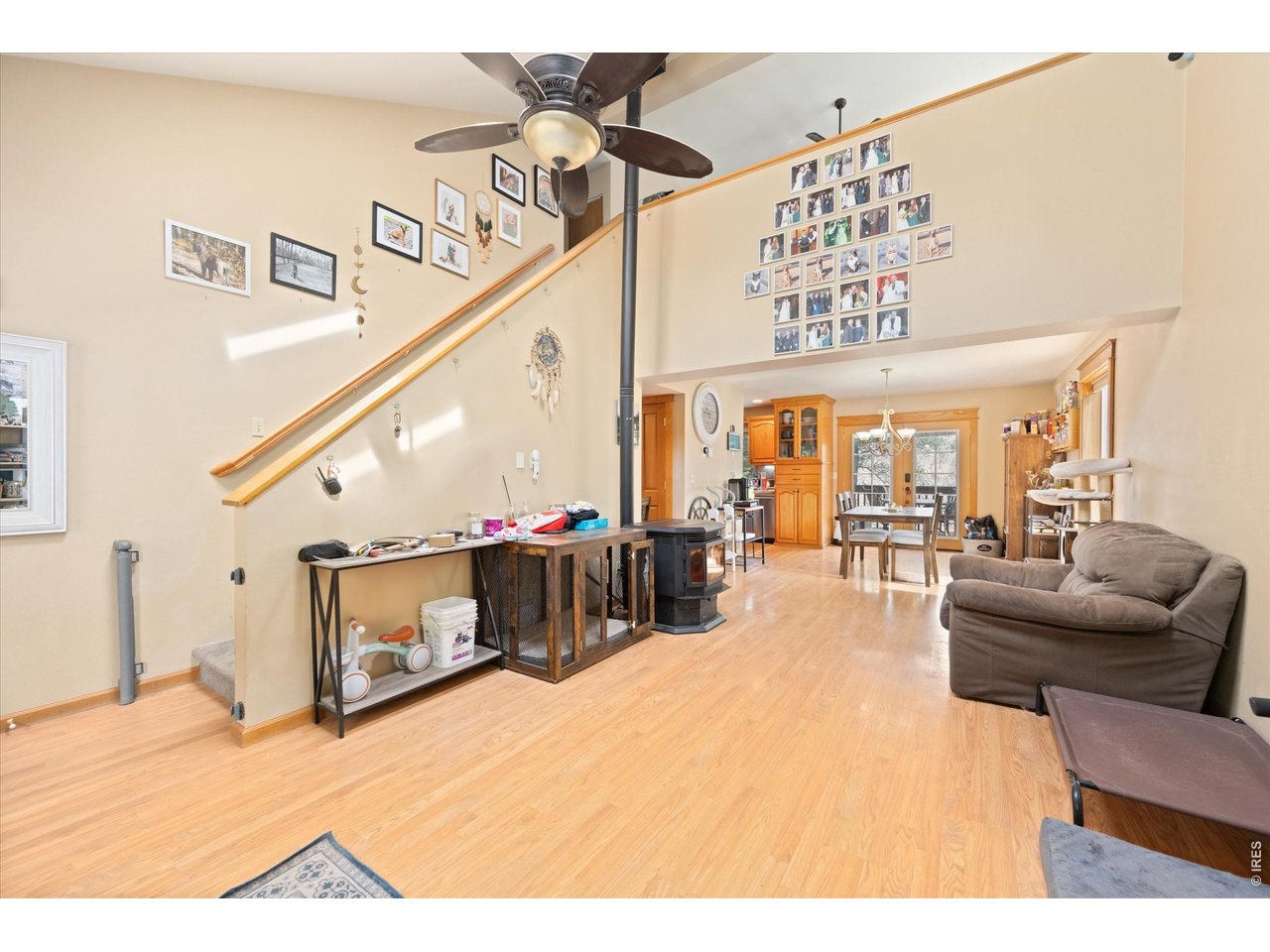 842 Unger Mountain Road Bellvue, CO 80512 - Photo 5 of 45 a view of a livingroom with furniture and window