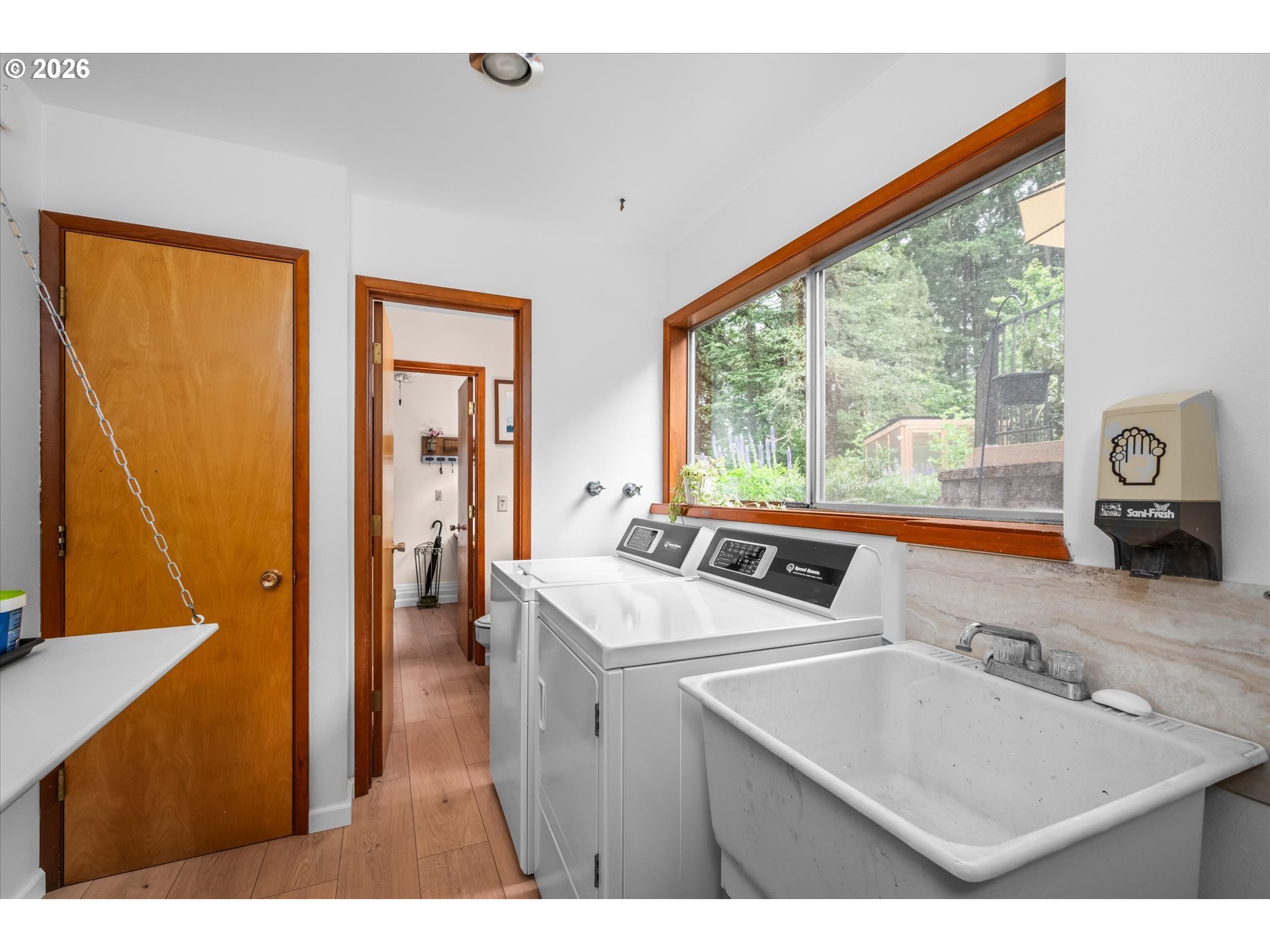 27828 Gibralter Loop Eugene, OR 97405 - Photo 26 of 48 Laundry