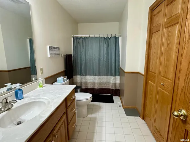 $349,900 | 613 33rd Avenue North, Clinton, IA 52732