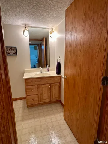 $349,900 | 613 33rd Avenue North, Clinton, IA 52732