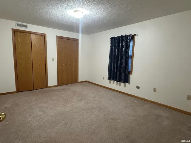 $349,900 | 613 33rd Avenue North, Clinton, IA 52732