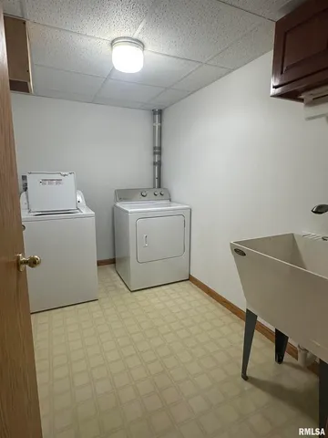 $349,900 | 613 33rd Avenue North, Clinton, IA 52732