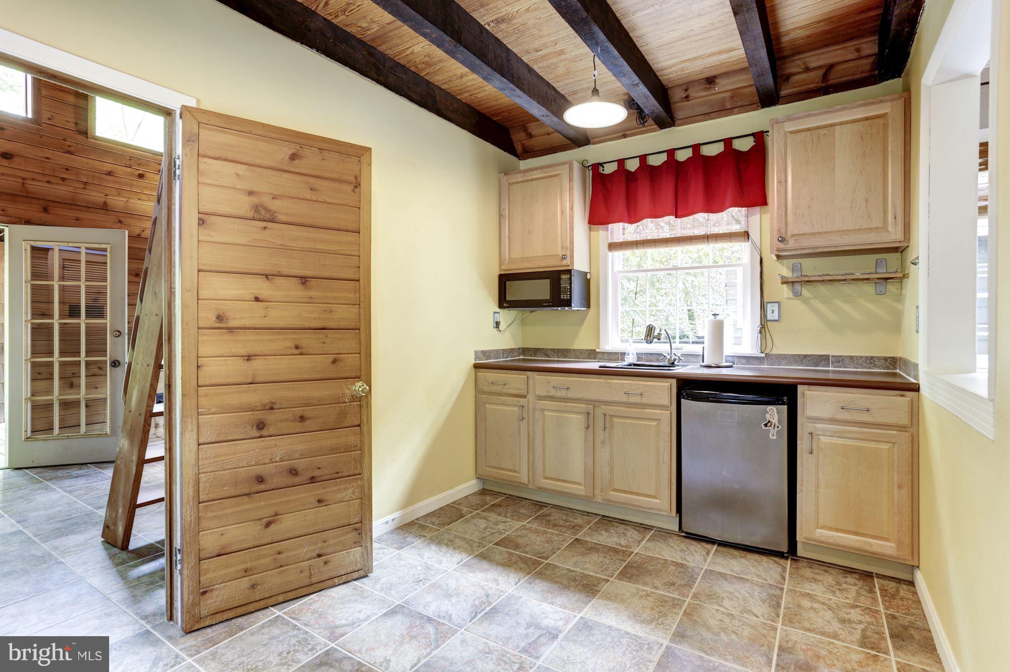 307 Old County Road Severna Park, MD 21146 - Photo 11 of 30 Interior (General)
