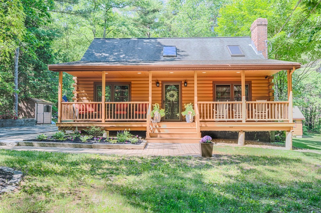 769 Mason Road Holden, MA 01522 - Photo 1 of 29 front view of a house with a yard