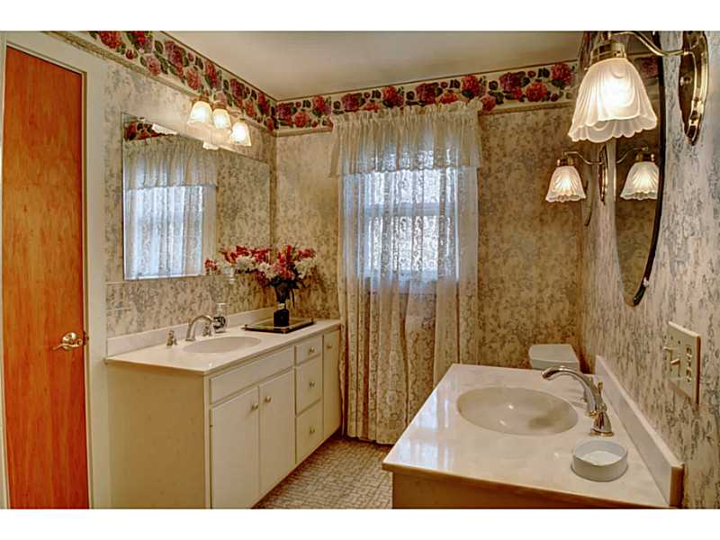 5495 Post Road Charlestown, RI 02813 - Photo 14 of 25 Bathroom.