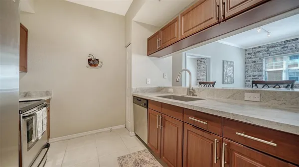 $2,900 | 1064 North Tamiami Trail, Unit 1320, Sarasota, FL 34236